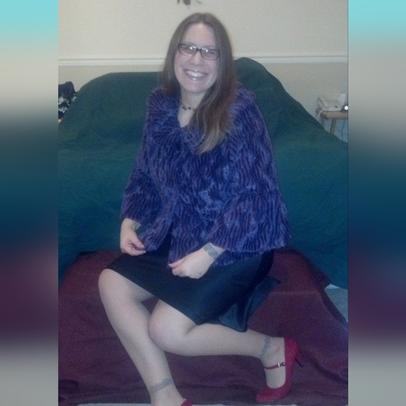 Meet your Posher, Dusty - Picture 3 of 3